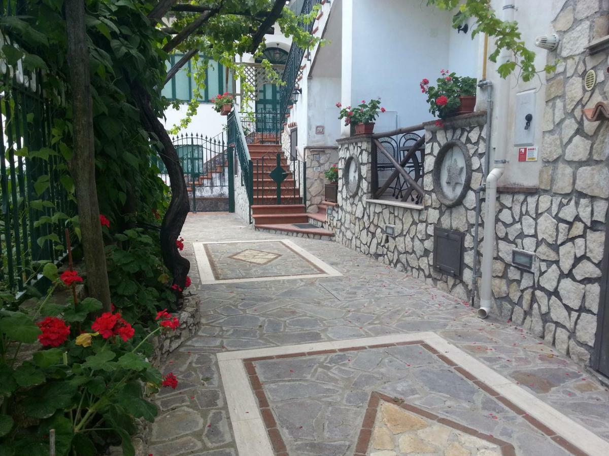 Residenza Antico Borgo Del Pozzo Aparthotel Tramonti Exterior photo