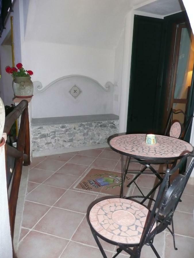 Residenza Antico Borgo Del Pozzo Aparthotel Tramonti Exterior photo